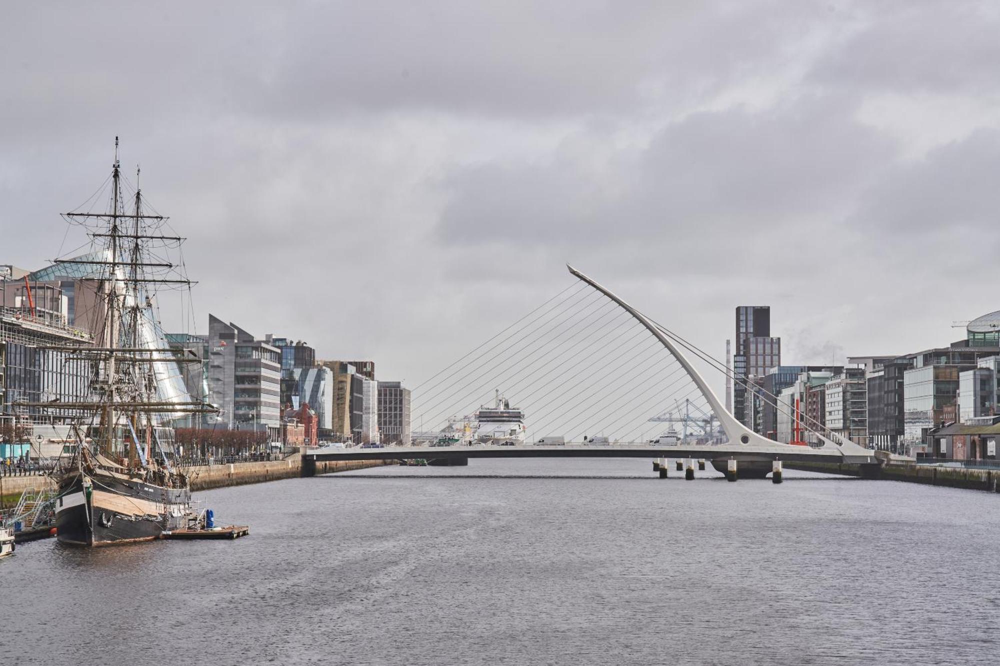 Britain Quay, Sonder Apartments By Marriott Bonvoy Dublino Esterno foto
